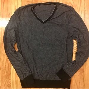 Gap striped v-neck sweater - like-new, size L